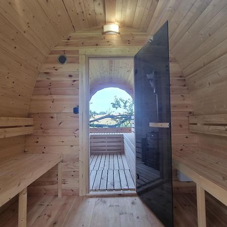 Loft Apartment Mit Grosser Badewanne A Mugeln Екстериор снимка